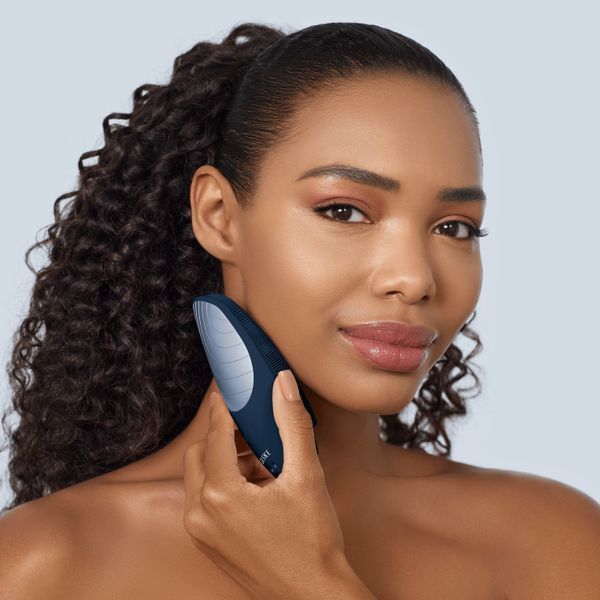 Електронна звукова термощітка для обличчя GESKE Sonic Thermo Facial Brush 6в1 midnight HB0080 фото