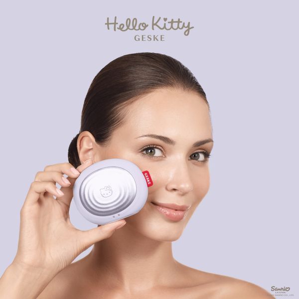 Електронна звукова термо щітка для обличчя GESKE Sonic Thermo Facial Brush 5 в 1 Hello Kitty фіолетовий HB0244 фото