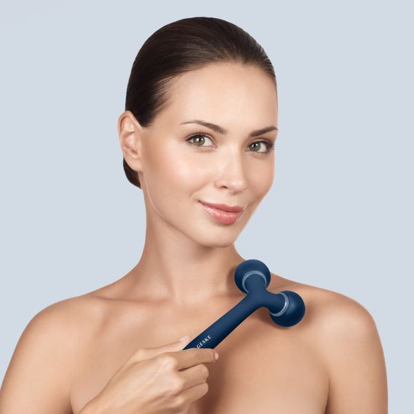 Електронний ультразвуковий ролик для обличчя та тіла GESKE Sonic Facial&Body Roller 4в1 midnight HB0039 фото