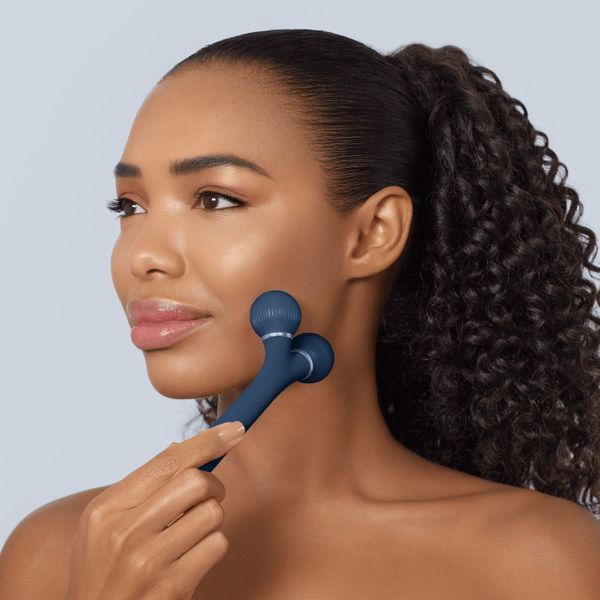 Електронний ультразвуковий ролик для обличчя GESKE Sonic Facial Roller 4в1 midnight HB0184 фото