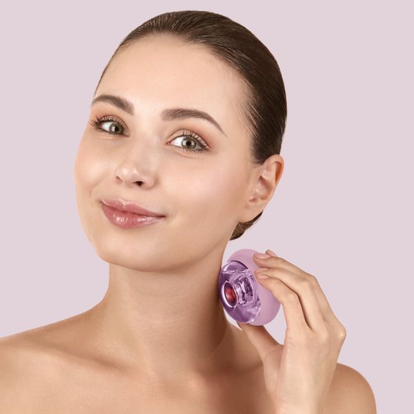Масажер для обличчя та тіла GESKE Sonic Cool&Warm Face and Body Massager 9в1 pink HB0279 фото