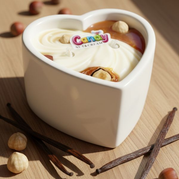 Масажна свічка з ароматом горіхового крему Candy Nut Cream у формі серця, 70 мл C384823 фото